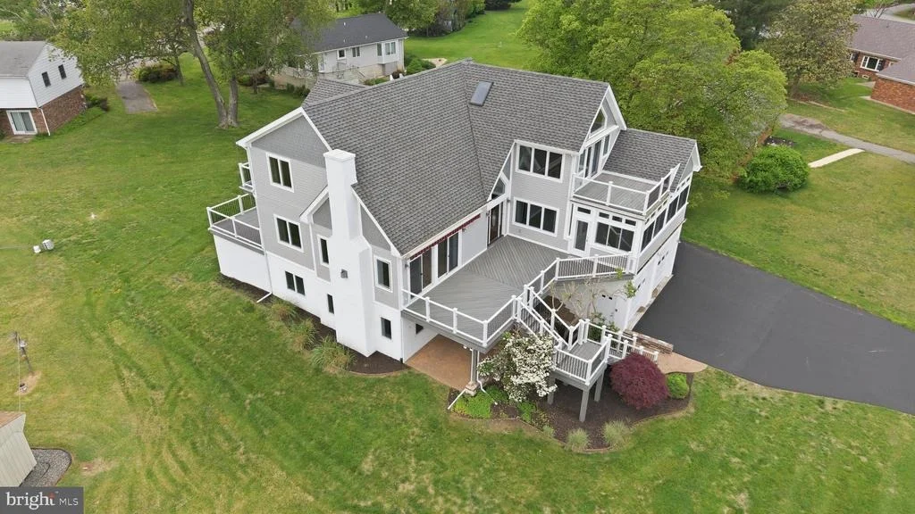 Photo of 160 CLIFFVIEW DRIVE