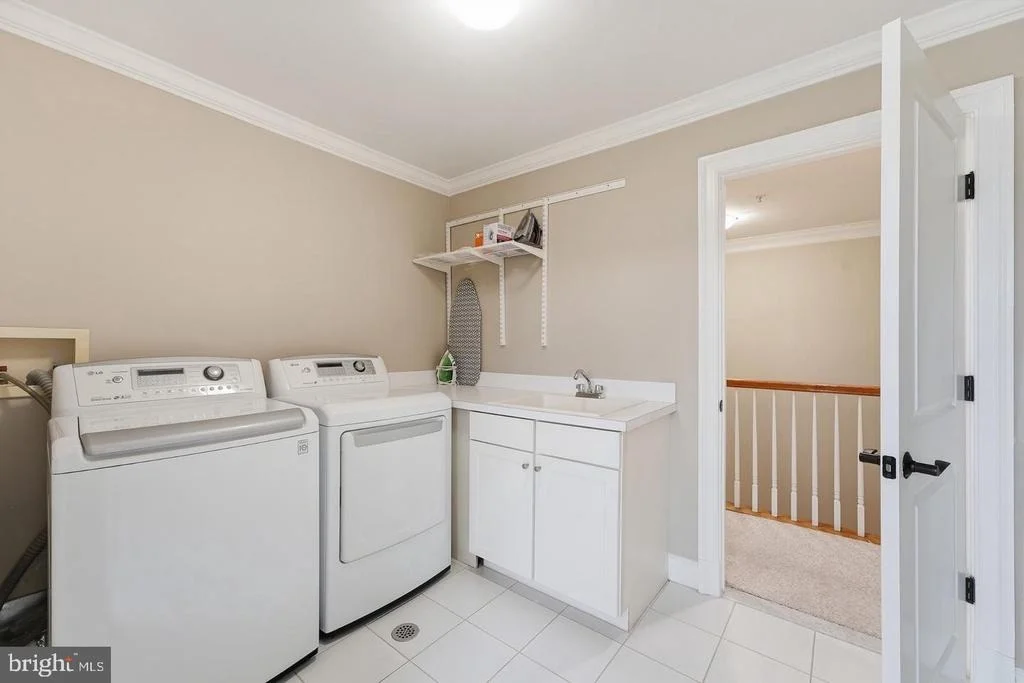 Photo of 4462 MACARTHUR BOULEVARD NW