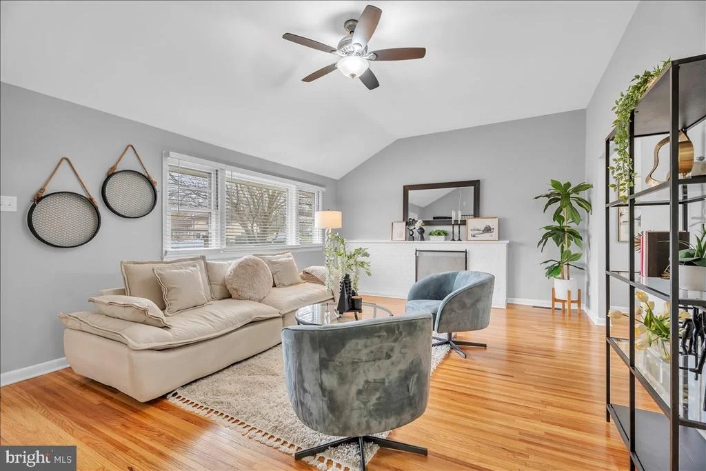 Photo of 180 CHERRY TREE LANE