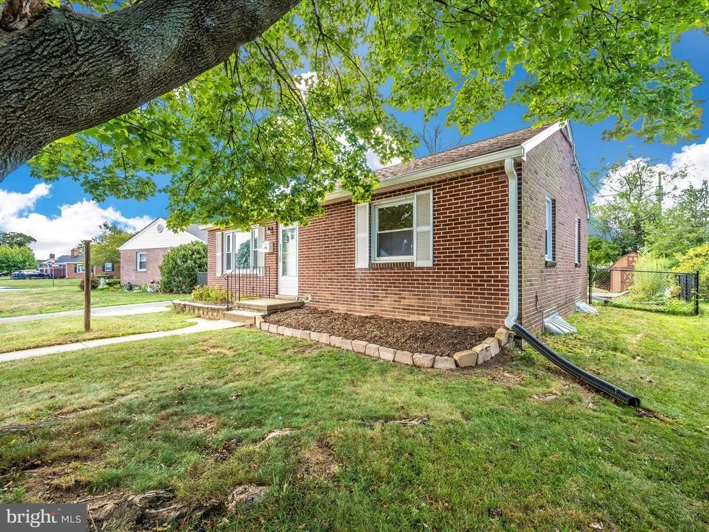 Photo of 929 CHEROKEE TRAIL