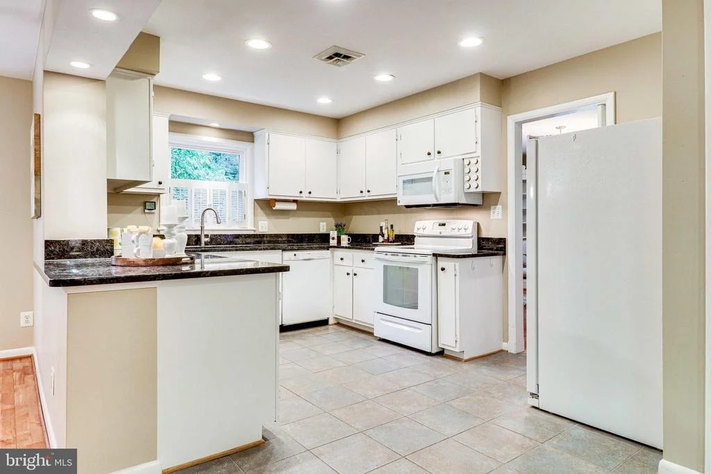 Photo of 4144 ORCHARD DRIVE