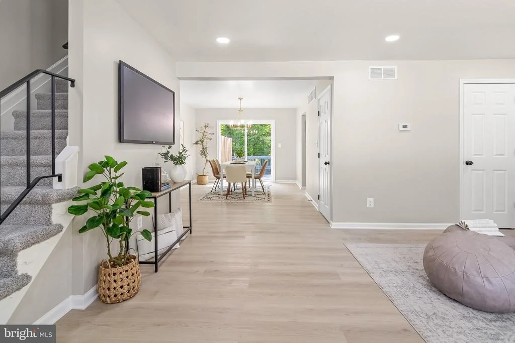 Photo of 603 CHAPELGATE DRIVE