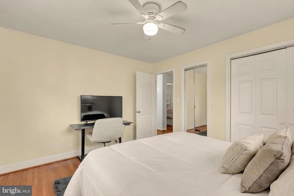 Photo of 12812 BUSHEY DRIVE