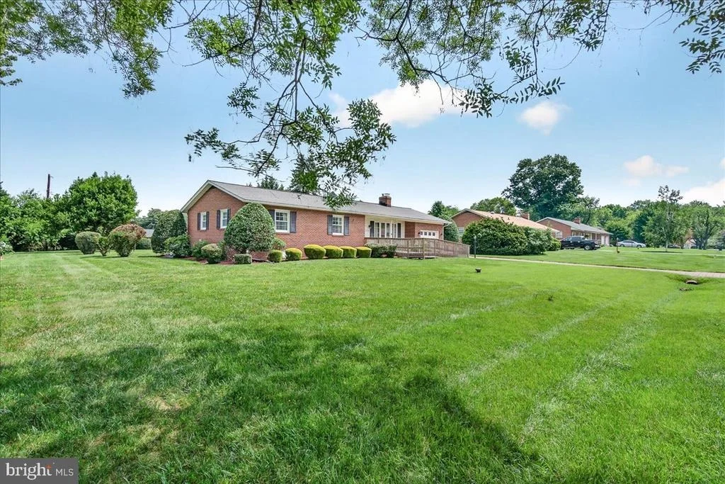 Photo of 7910 EDGEWOOD FARM ROAD