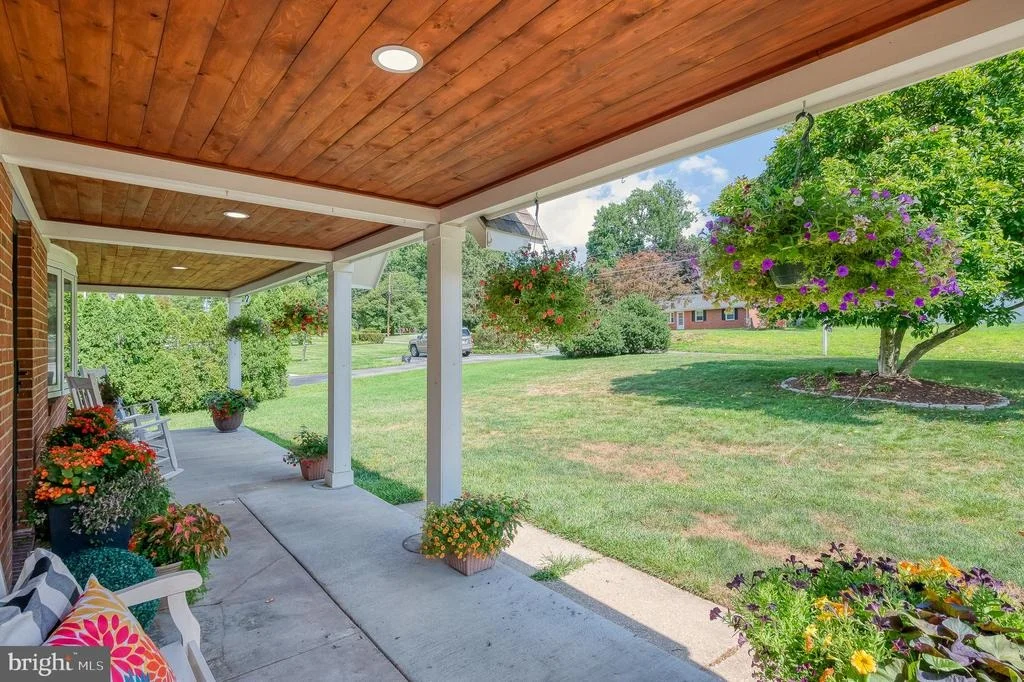 Photo of 504 PLUMTREE ROAD