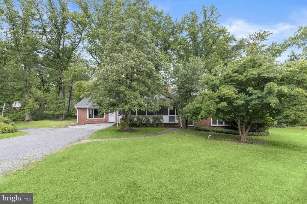 Photo of 2 GREENLEA DRIVE