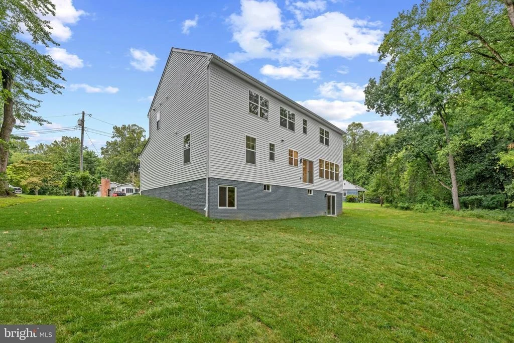 Photo of 2175 GLENCREST CIRCLE