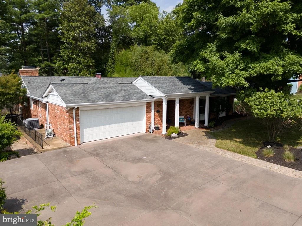 Photo of 2104 CEDAR CIRCLE DRIVE