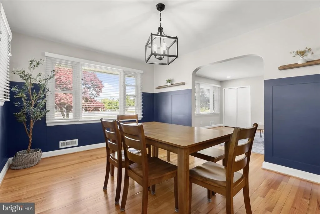 Photo of 10119 BIRD RIVER ROAD