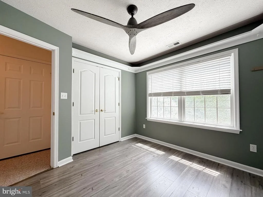Photo of 40777 CENTER 40 CIRCLE