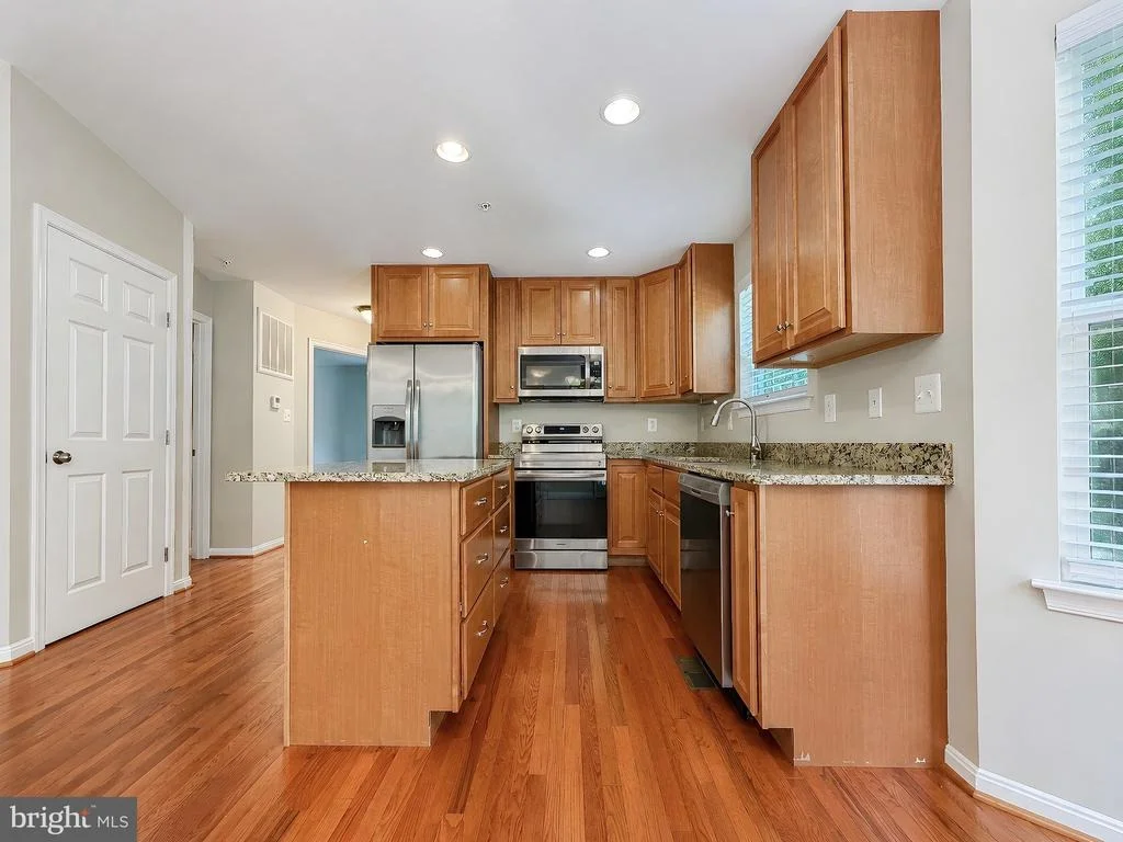 Photo of 976 JOHNSWOODS ROAD