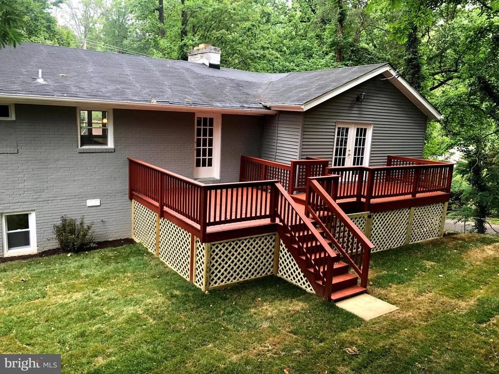 Photo of 6801 TEMPLE HILL ROAD