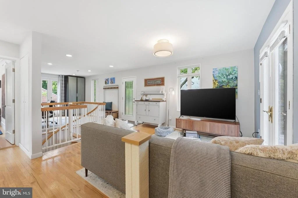 Photo of 9109 BRADFORD ROAD