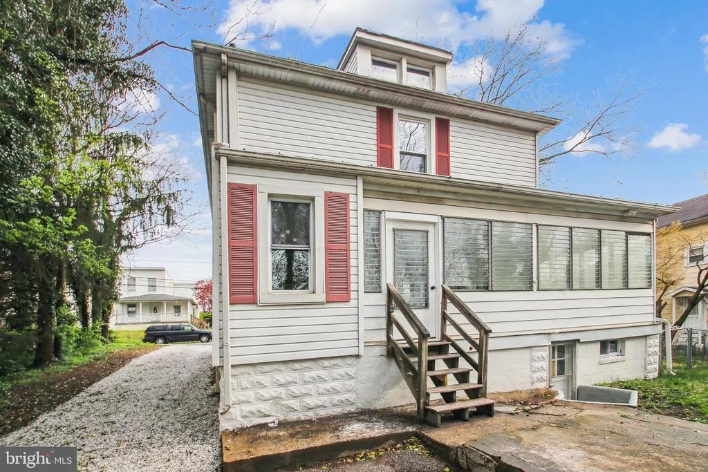 Photo of 219 CLYDE AVENUE