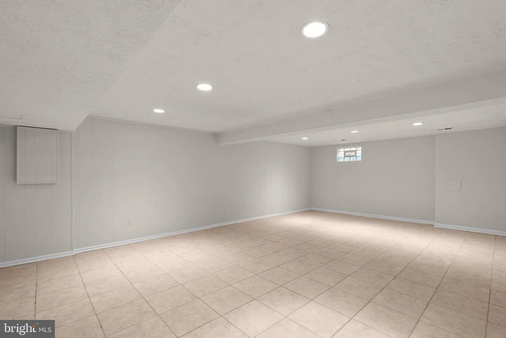 Photo of 4425 THORNHURST DRIVE