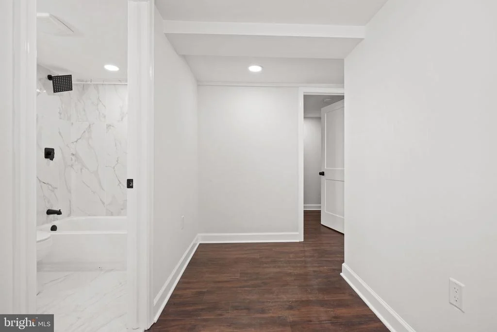 Photo of 9124 MEETZE ROAD