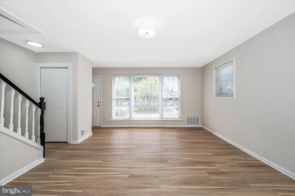 Photo of 3407 FLORAL STREET