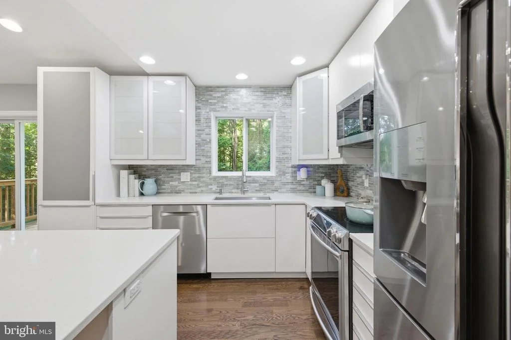 Photo of 7371 CROWN LANE