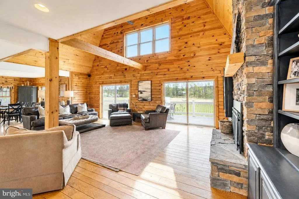 Photo of 282 LAKEFRONT LINKS DRIVE