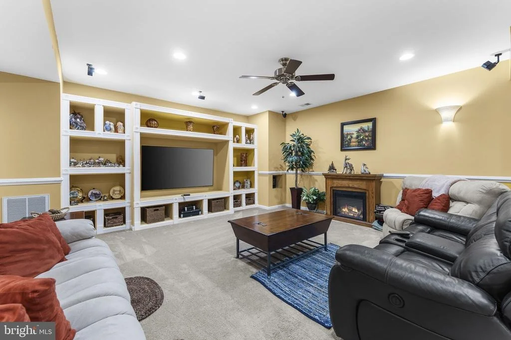 Photo of 5777 WATERLOO BRIDGE CIRCLE