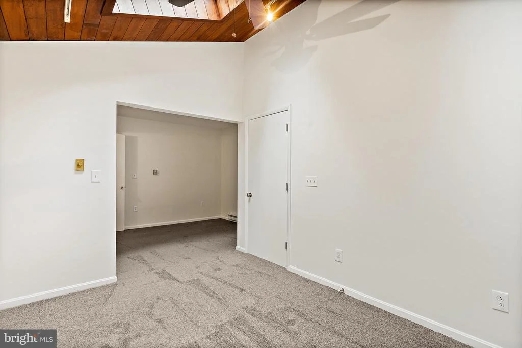 Photo of 1668 WINCHESTER ROAD