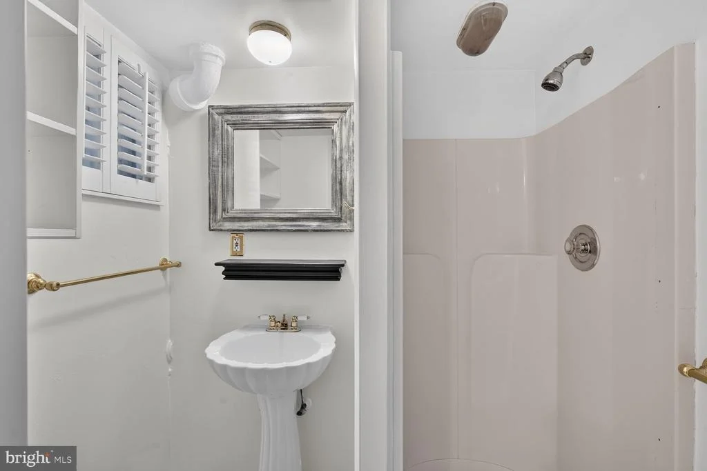 Photo of 8201 LARRY PLACE