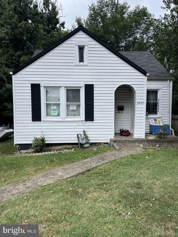 Photo of 3849 HALLEY TERRACE SE