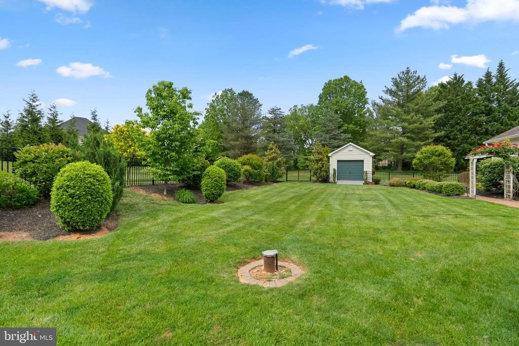 Photo of 21108 GOLF ESTATES DRIVE