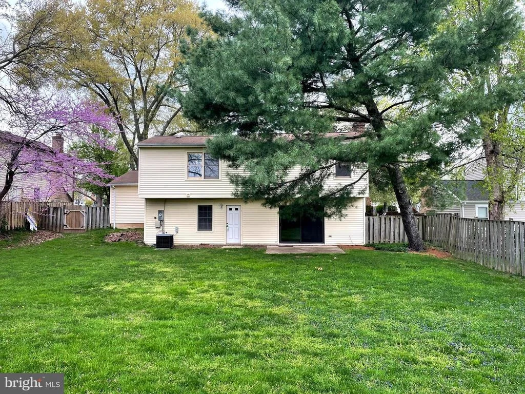 Photo of 1627 NATHAN LANE