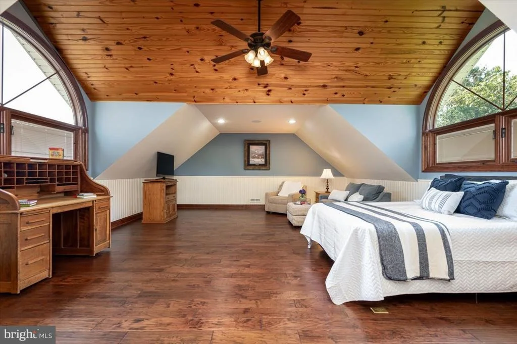 Photo of 6675 MARSHALL ROAD