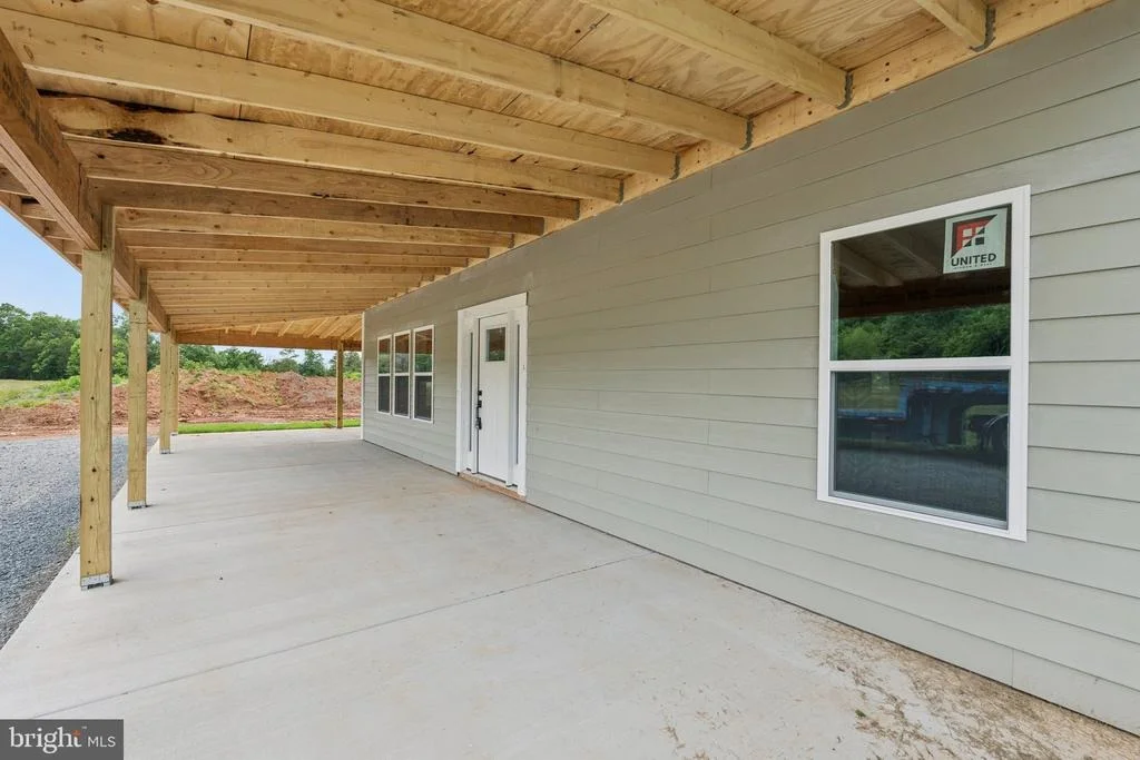 Photo of 7285 OPAL ROAD