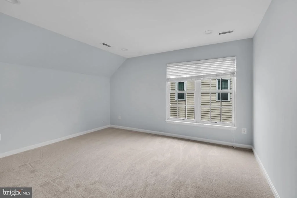 Photo of 43553 DEMPSEY LANE