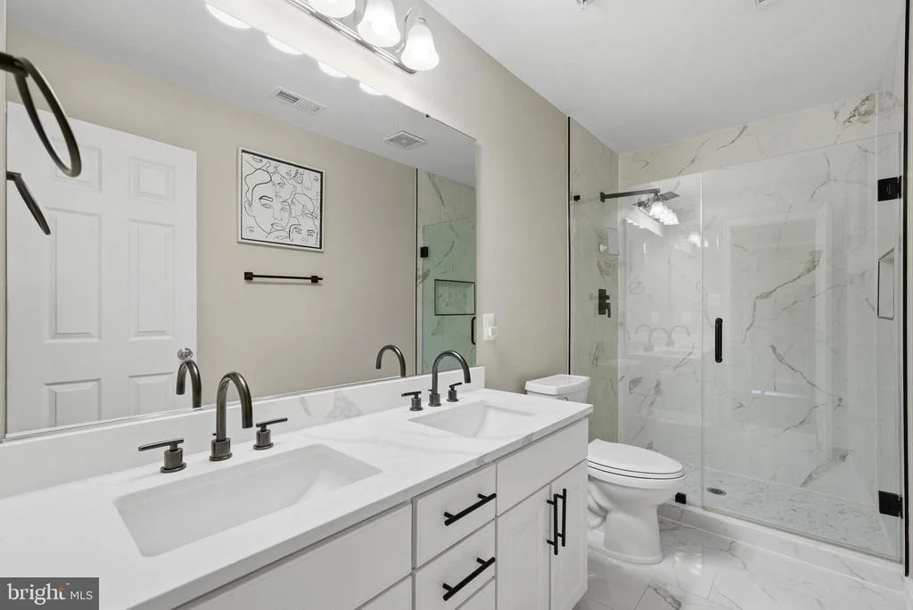Photo of 23324 LINDSAY DRIVE