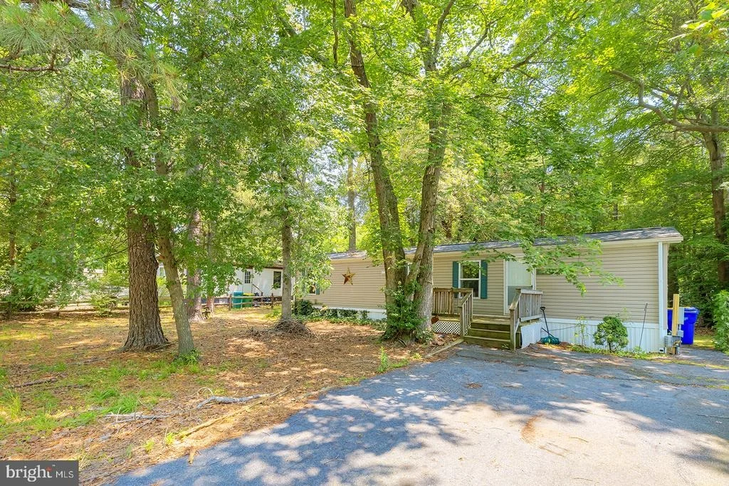 Photo of 24119 CELTIC STREET