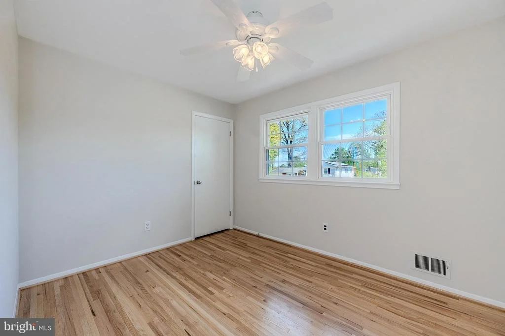 Photo of 6526 GREENVIEW LANE