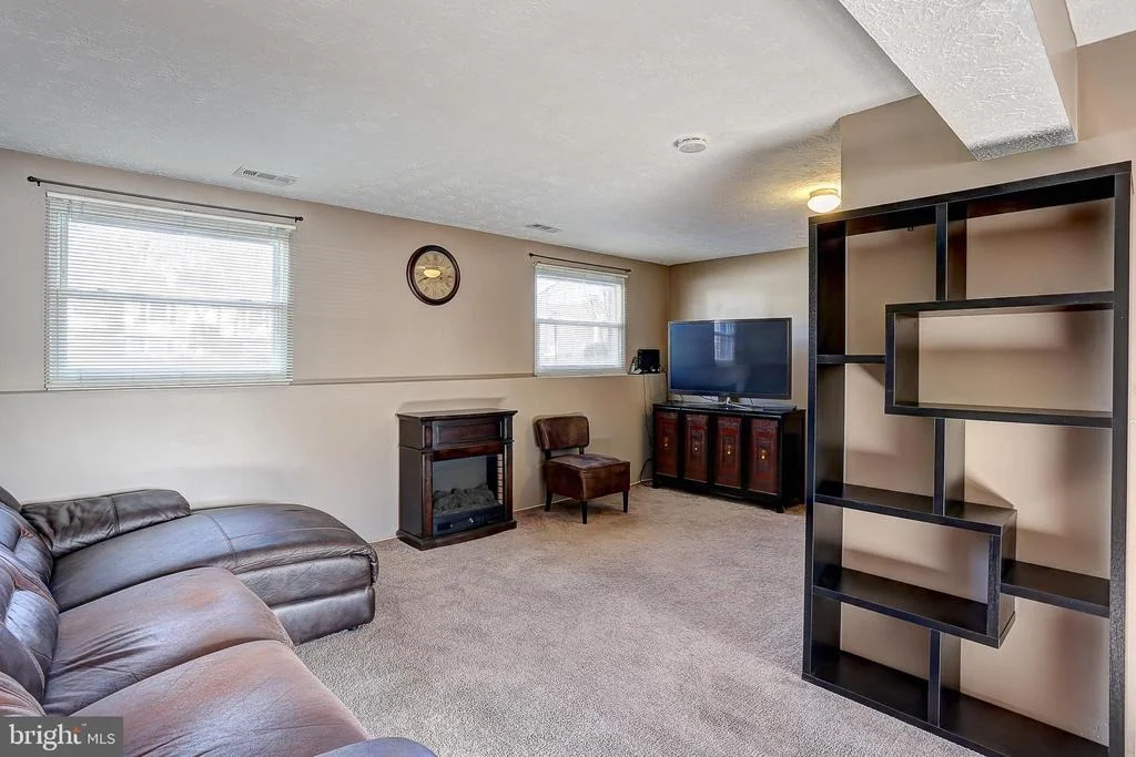 Photo of 6532 WINGFLASH LANE