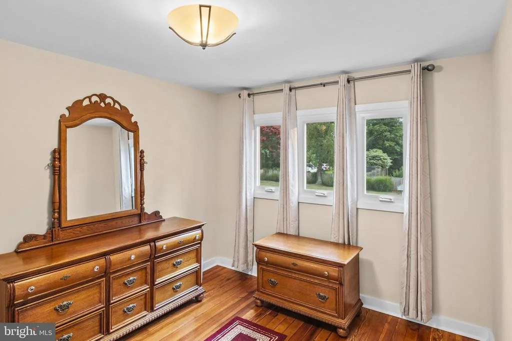 Photo of 208 EDGEWATER DRIVE