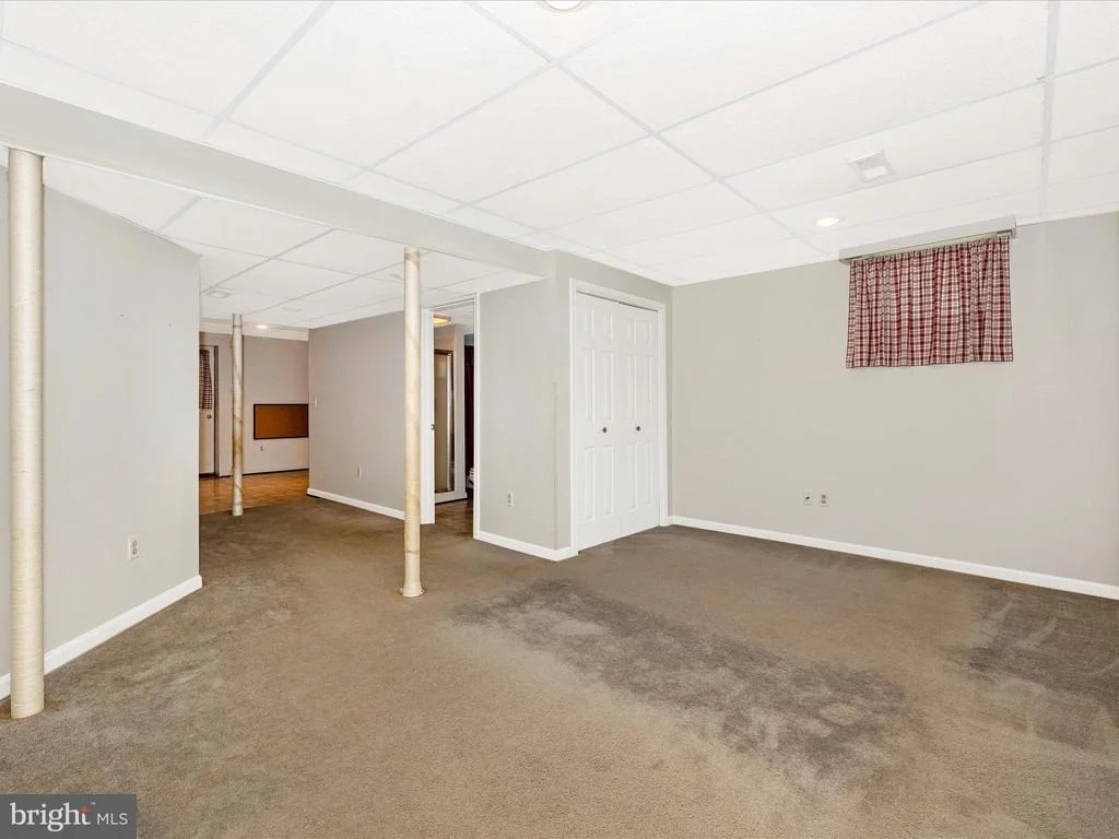 Photo of 2124 COLLINGWOOD LANE