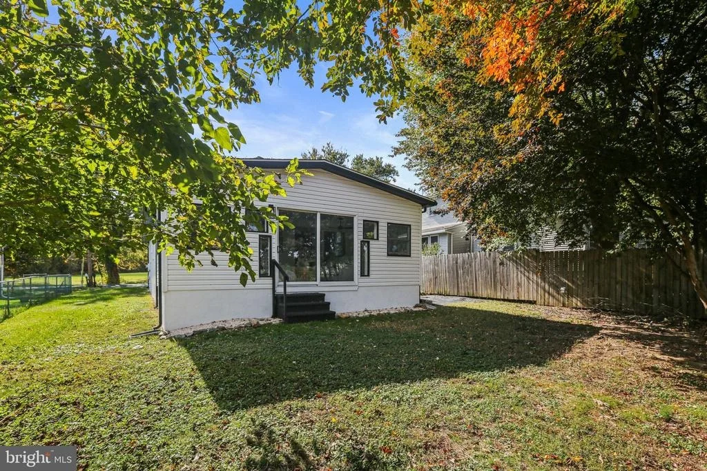 Photo of 515 FREYS ROAD