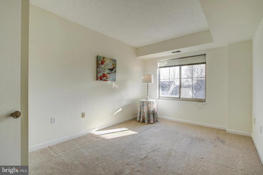 Photo of Unit 403 at 14809 PENNFIELD CIRCLE
