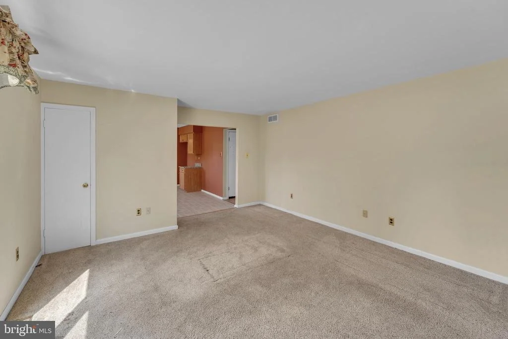 Photo of 1 CHATEAU DRIVE