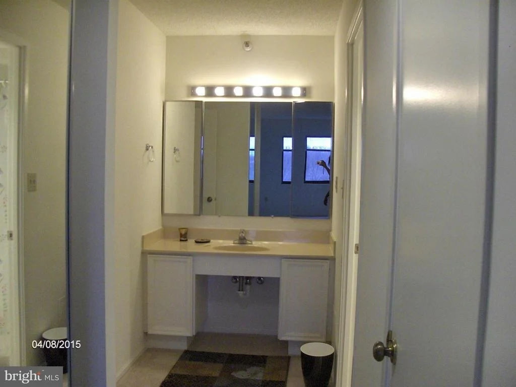Photo of Unit 1706 at 15101 INTERLACHEN DRIVE