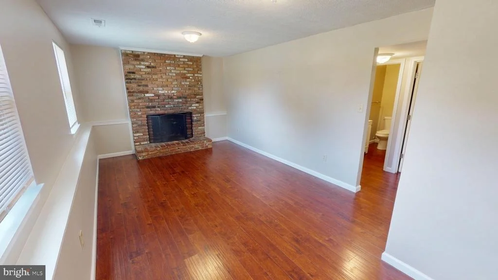 Photo of 1180 BANNISTER CIRCLE