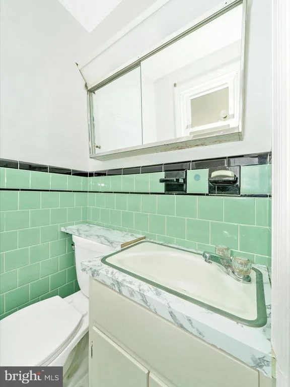 Photo of 903 MERCER PLACE