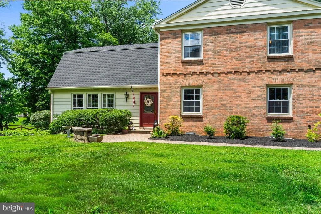 Photo of 12905 DARNESTOWN ROAD