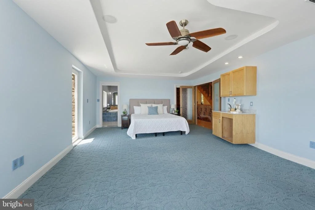 Photo of 2292 LAKE DRIVE