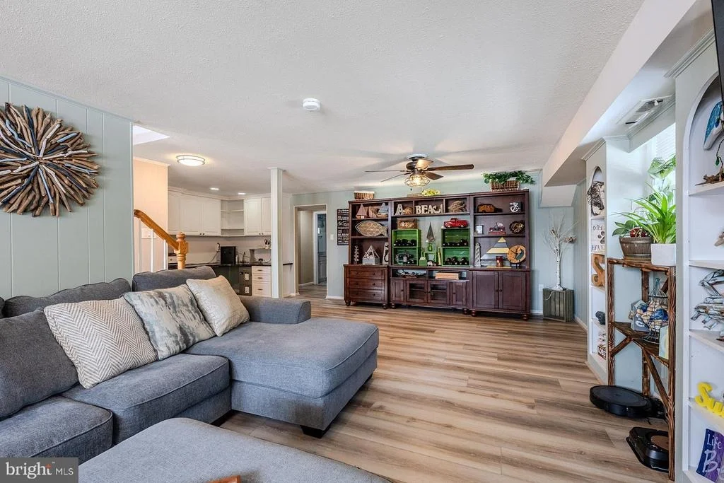 Photo of 6112 HARMON PLACE
