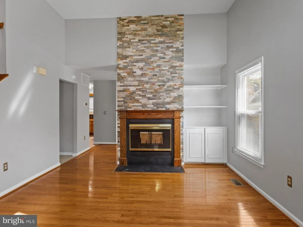 Photo of 9320 CREEKVIEW DRIVE