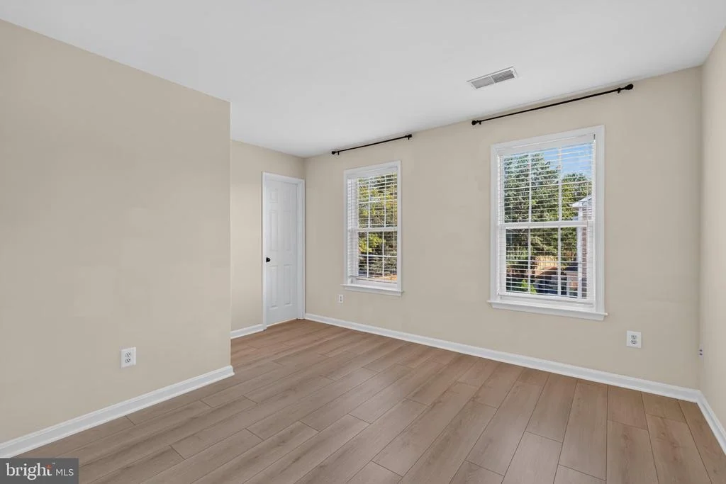 Photo of 6482 WARWICK CIRCLE
