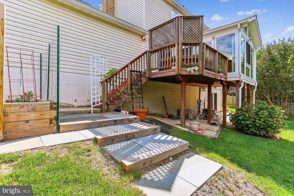 Photo of 927 POINTER RIDGE DRIVE